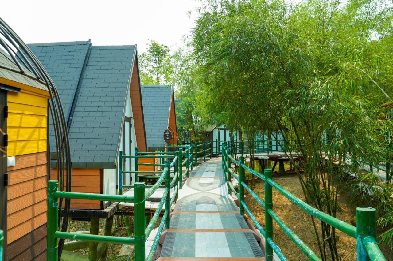 Meddom Park Hotel Cao Phong Bagian luar foto