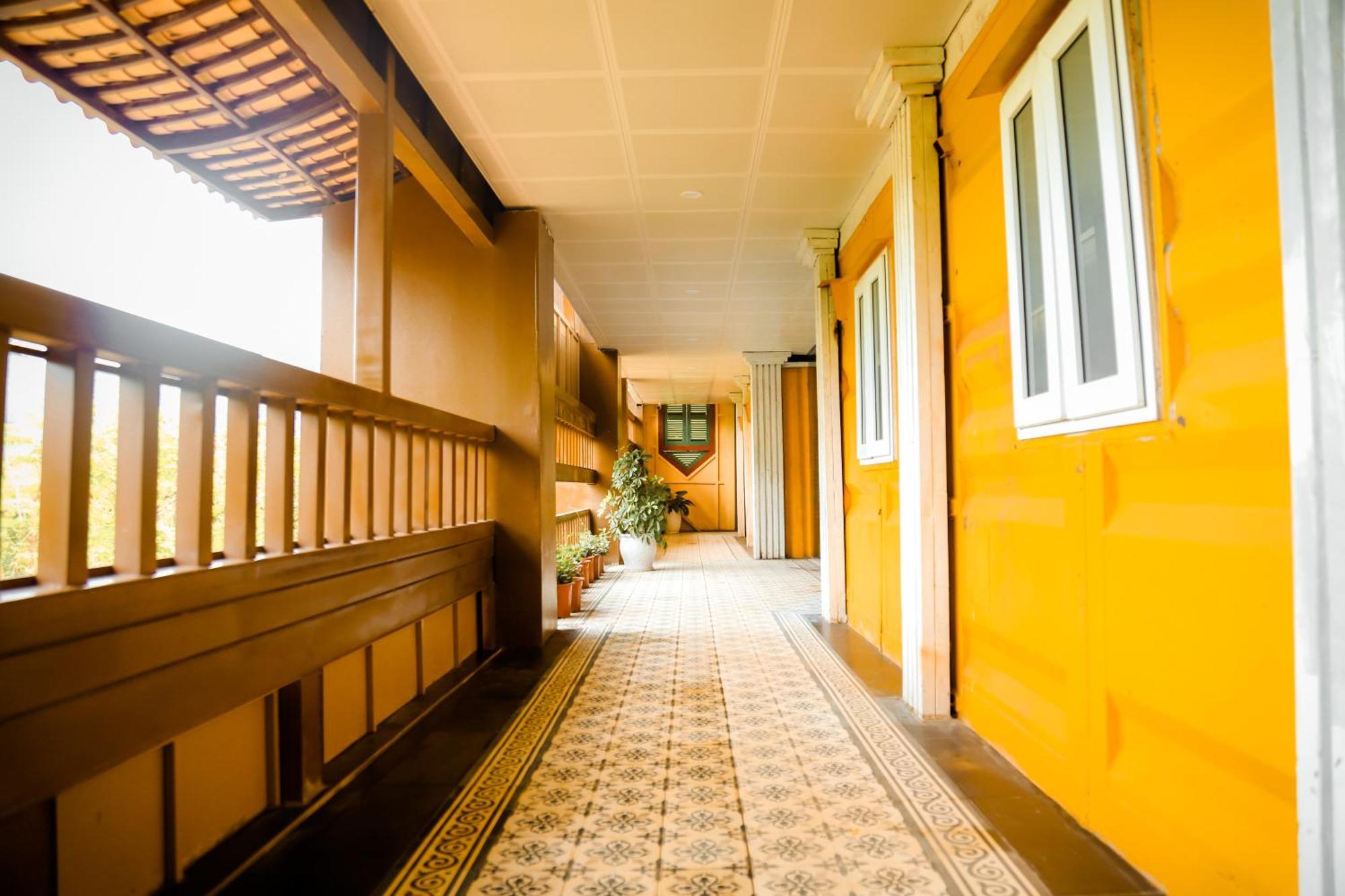 Meddom Park Hotel Cao Phong Bagian luar foto