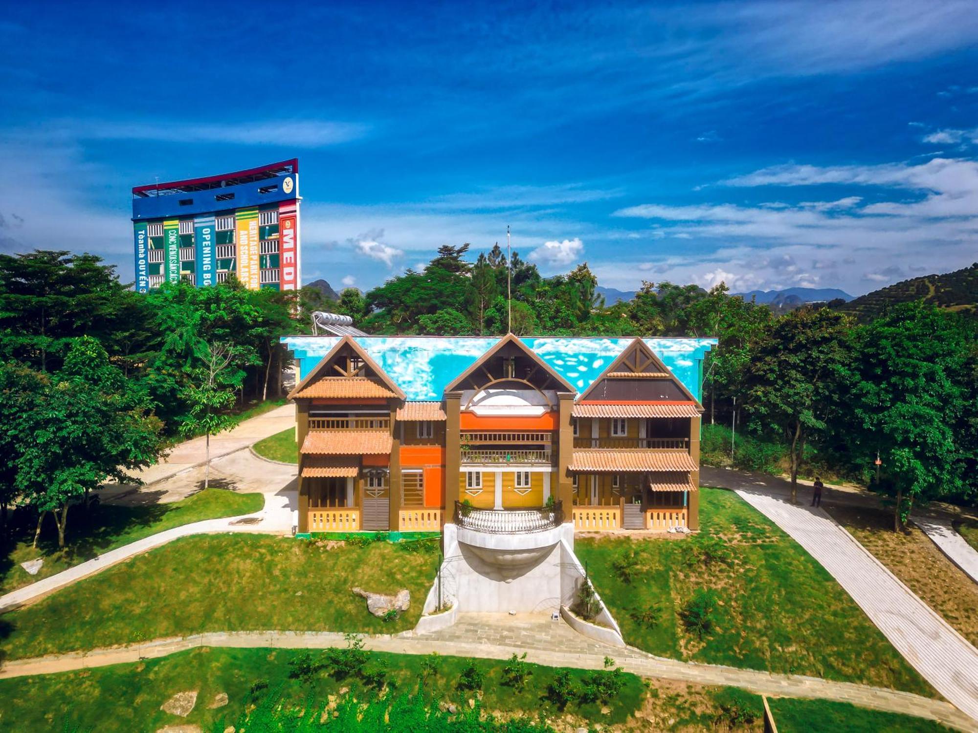 Meddom Park Hotel Cao Phong Bagian luar foto
